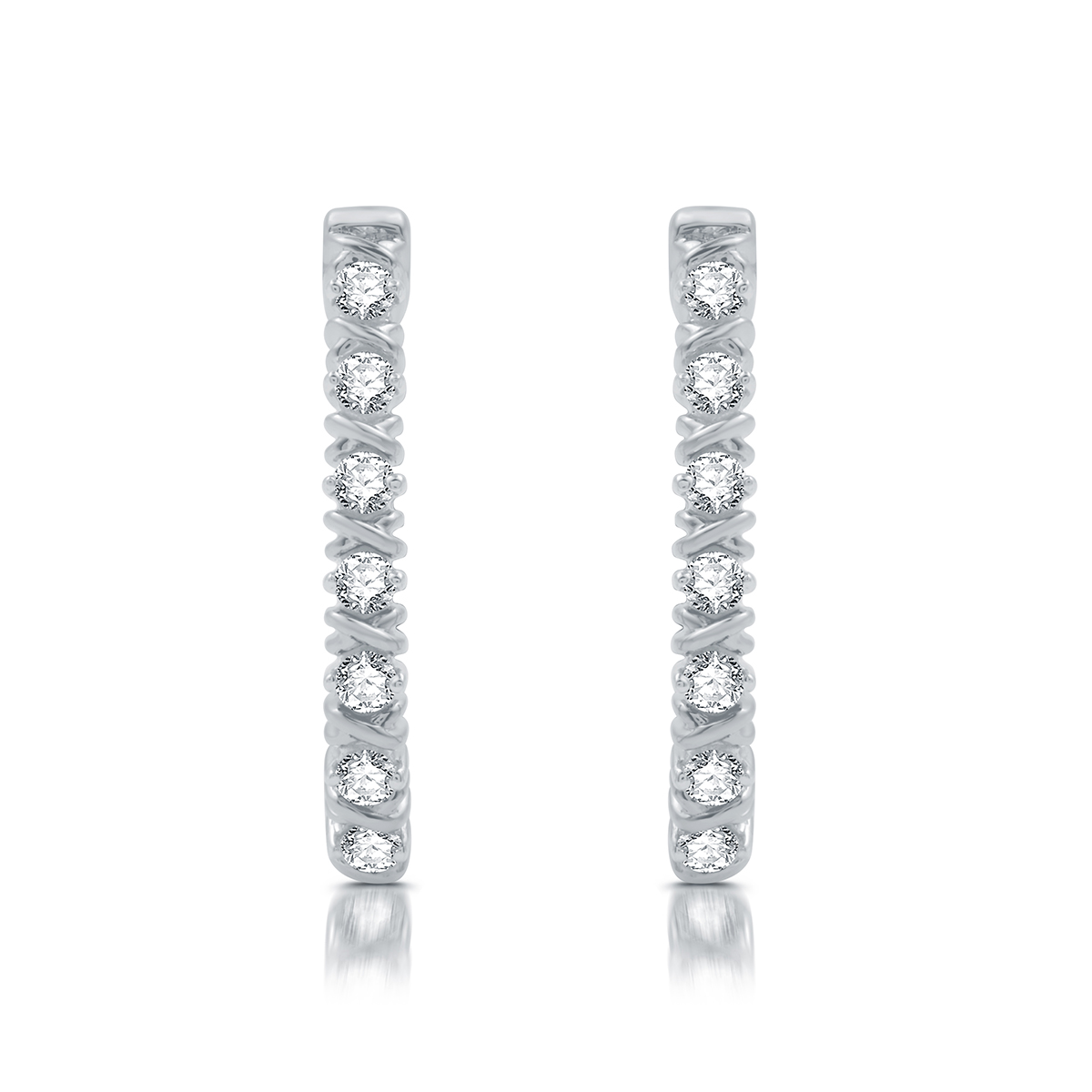 Nova Star(R) 1/4ctw. Lab Grown Diamond Hoop Earrings