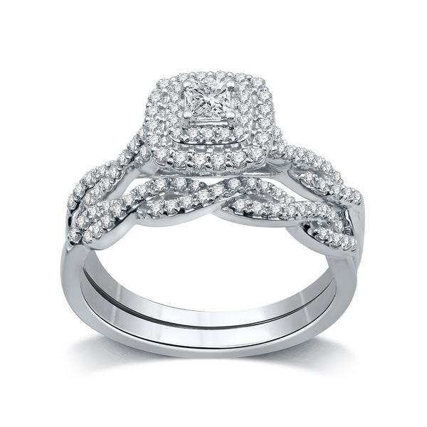 Nova Star(R) Lab Grown Diamond Cushion Halo Bridal Set