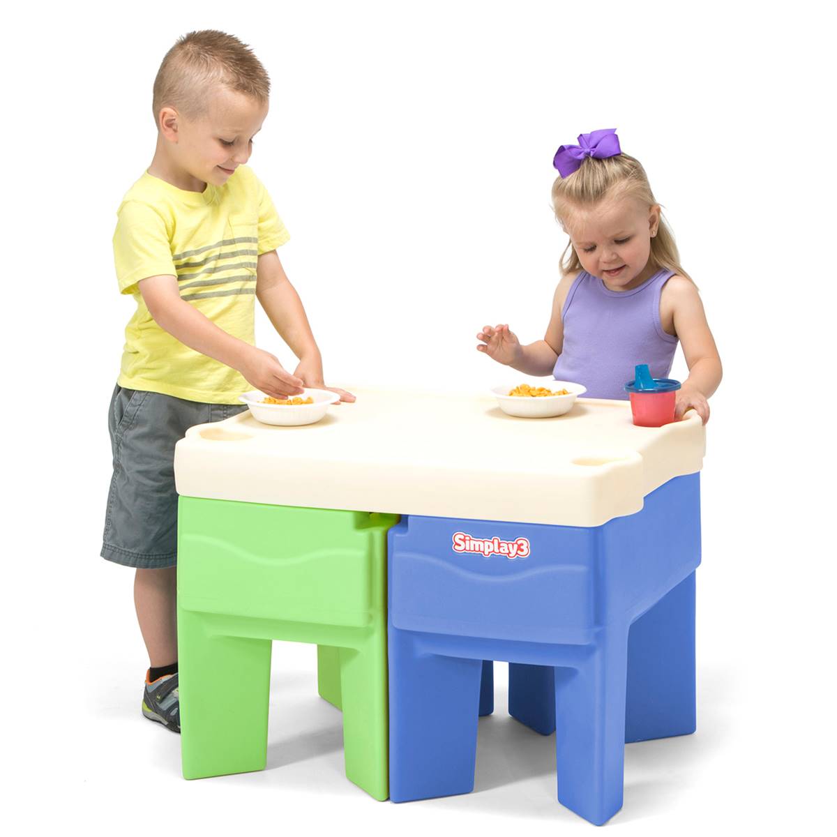 Simplay3 In & Out Activity Table