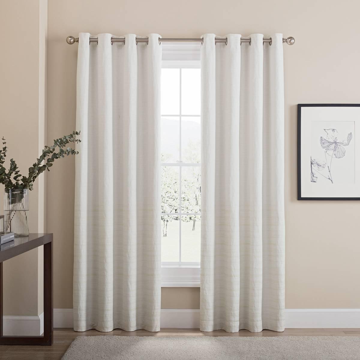 Tremor Panel Curtain