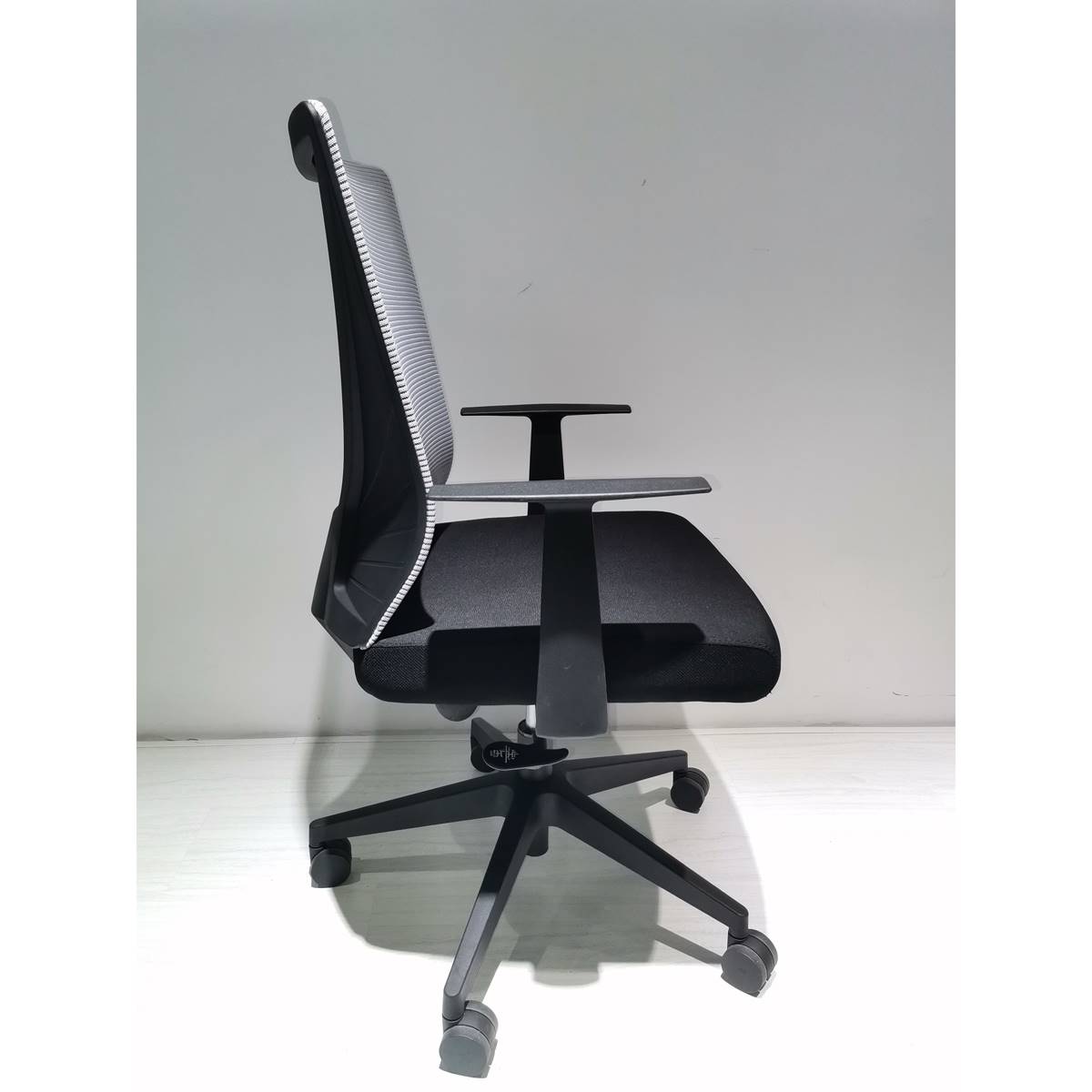 FM FURNITURE Hobart Black Office Chair