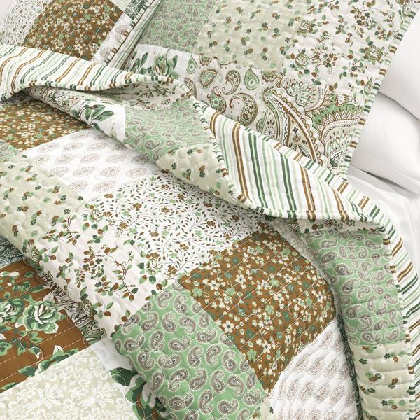 FreshFolds Damia 3pc. Reversible Paisley Patchwork Quilt Set alternate view