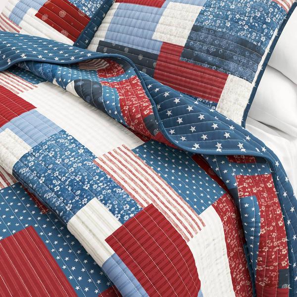 FreshFolds Lowel 3pc. Reversible Patchwork Quilt Set alternate view
