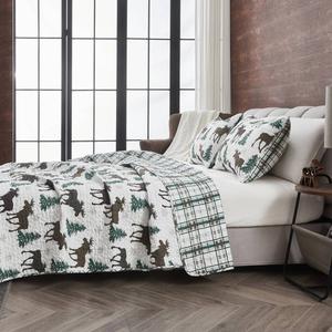 FreshFolds Wilderness 3pc. Reversible Evergreens Quilt Set alternate view
