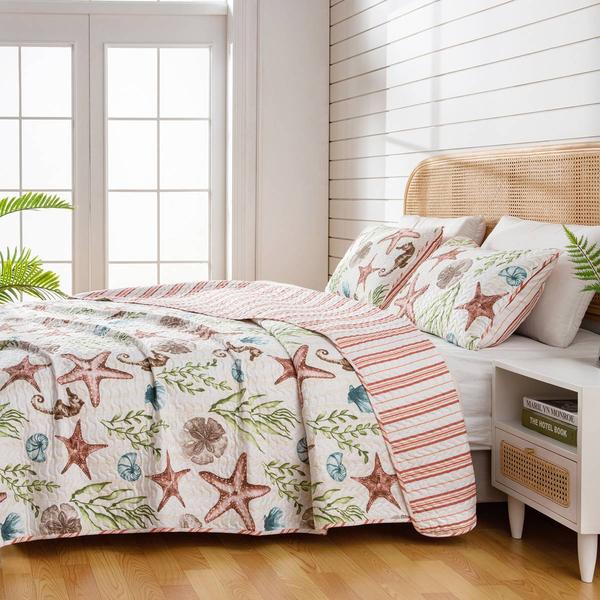 FreshFolds Castaway 3pc. Reversible Sea Life Quilt Set alternate view
