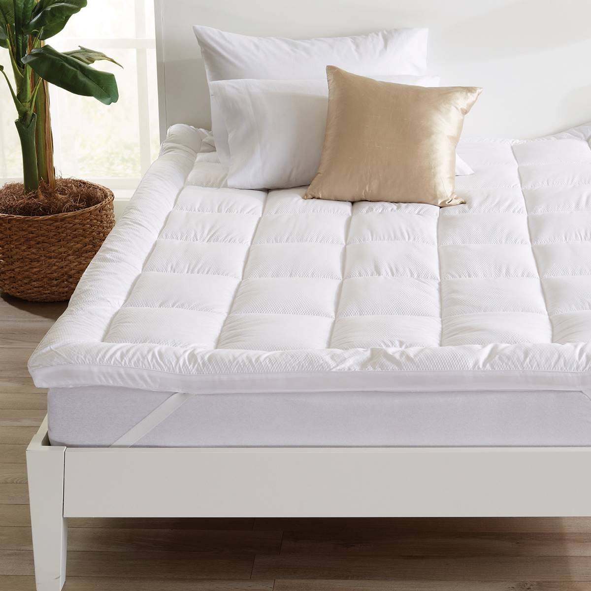 FreshFolds Premium 2in. Thick Down Alternative Mattress Topper