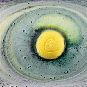 Cosset Sting Recovery Bubble Bath Therapy Bomb(R) alternate view