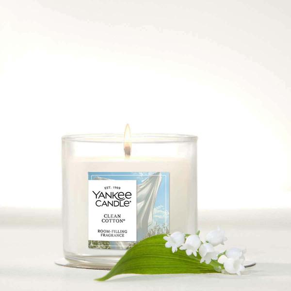 Yankee Candle(R) 4.5oz. Clean Cotton Tumbler Candle