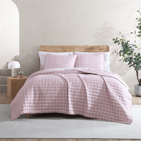 City Scene Woven Reversible Grid Microfiber 3pc. Quilt Set