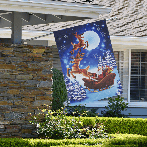 Northlight Santa's Reindeer-Drawn Sleigh Ride House Flag