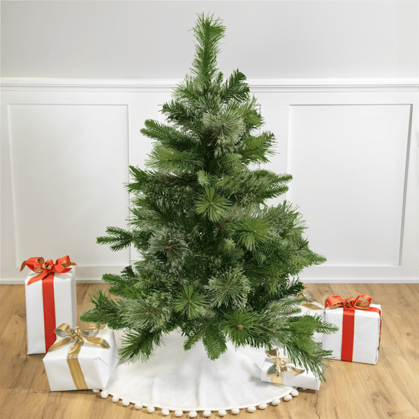 Northlight 4.5ft. Kingston Cashmere Pine Christmas Tree