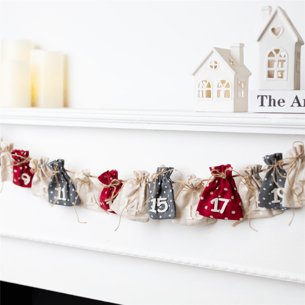 Northlight 6.5ft. Count Down to Christmas Gift Bags Garland