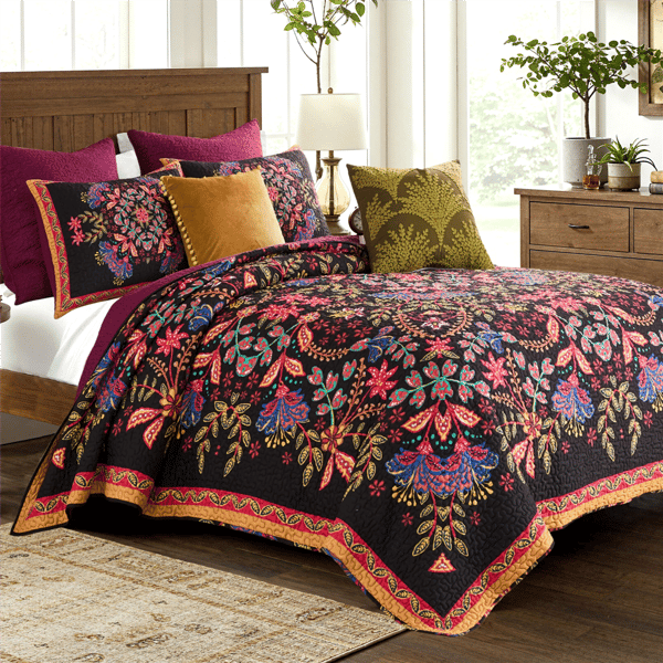 Greenland Home Fashions(tm) Jessa Ornate Botanical 3pc. Quilt Set