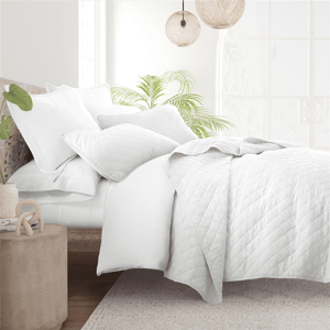 Soft Essentials Ultra-Soft All-Season Diamond Stitch Quilt Set