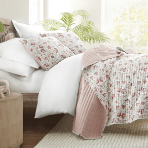 Soft Essentials Timeless Classic French Jacobean 3pc. Quilt Set