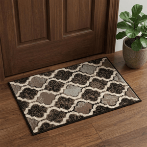 HomeRoots Transitional Quatrefoil Distressed Rectangular Area Rug alternate view